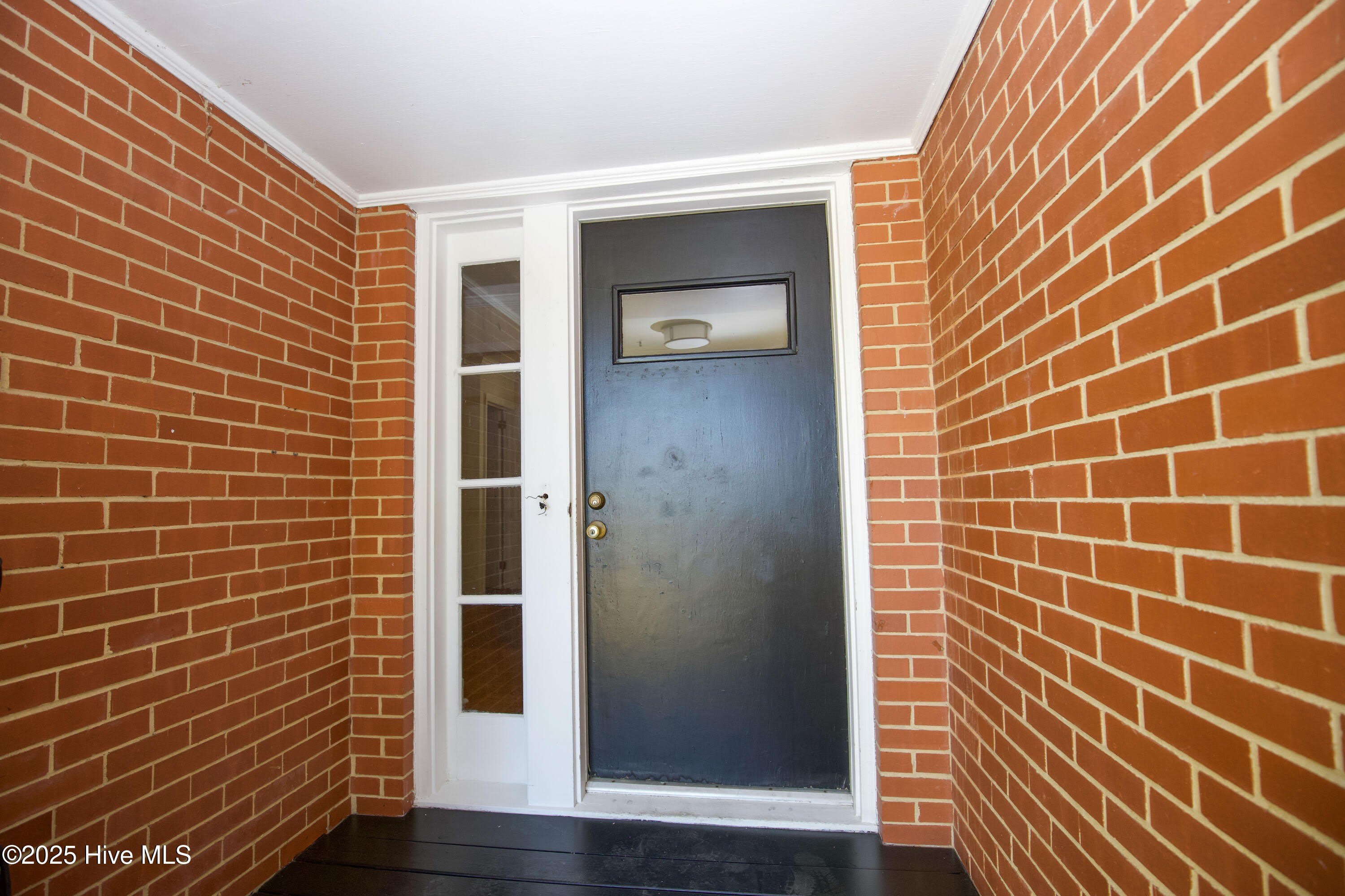 345 E New Hampshire Avenue – photo 3