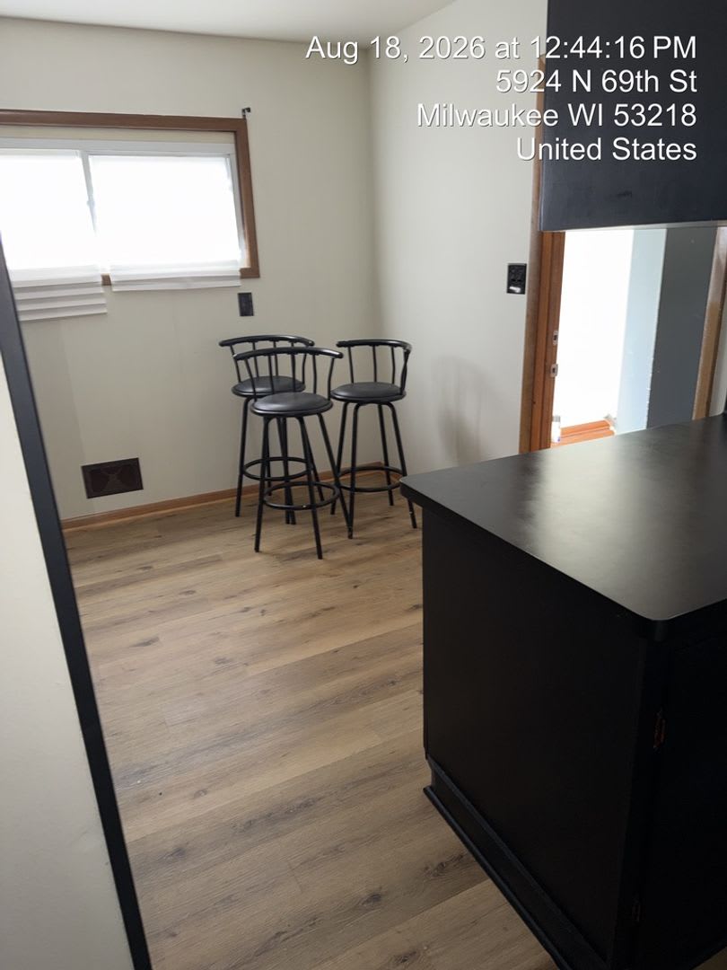 5061 North Green Bay Avenue A – photo 5