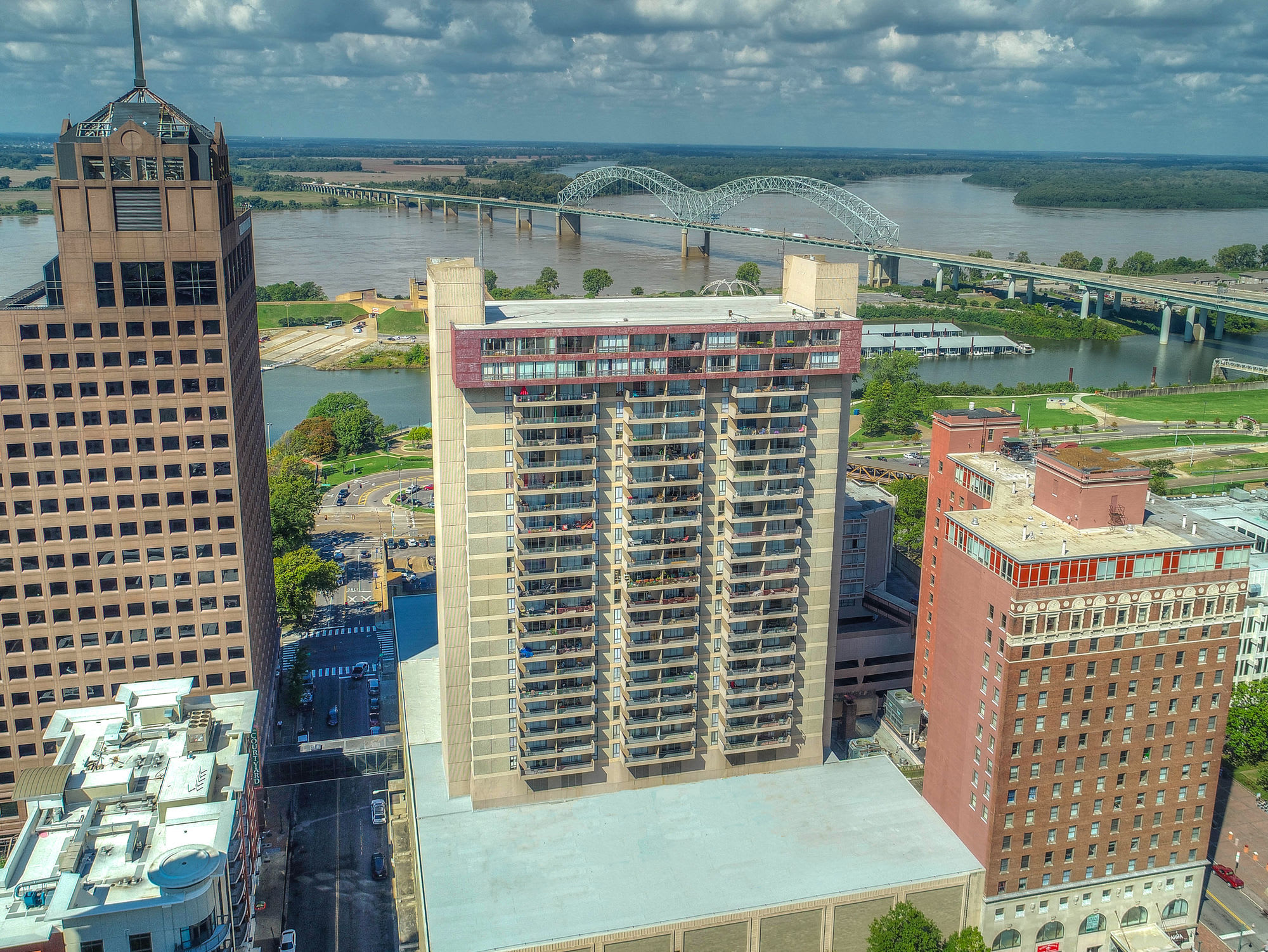 Indigo Riverview – photo 3
