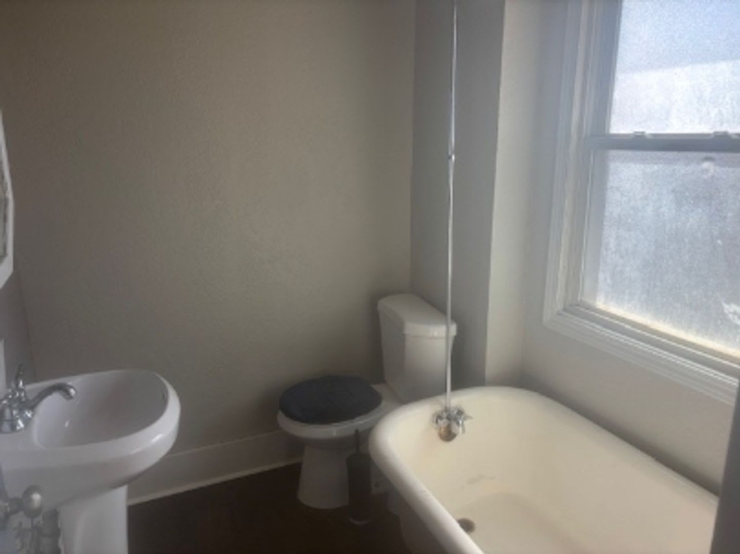 855 Vankirk Street Clairton, PA 15025 – photo 5