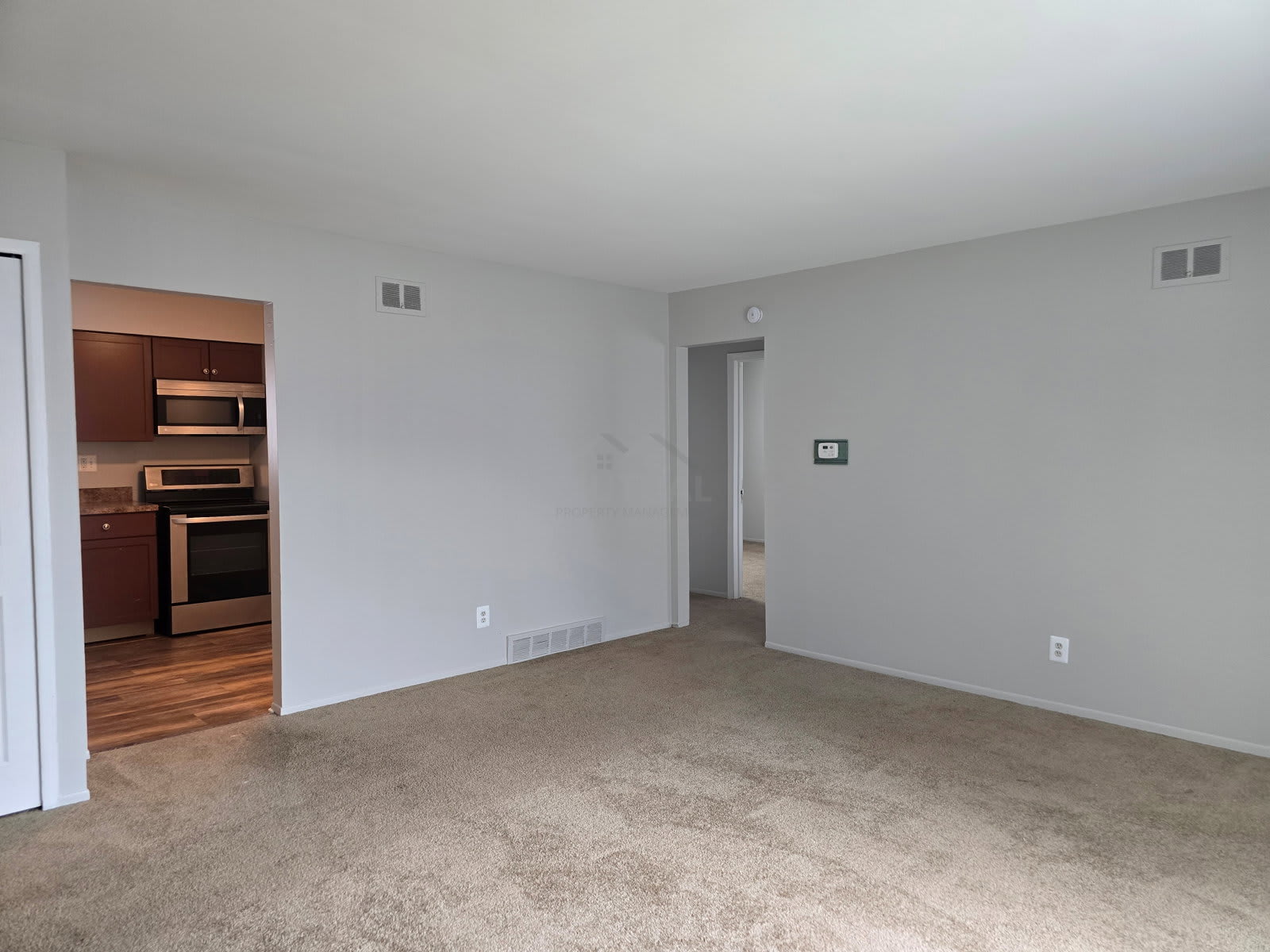 25348 Shiawassee Circle – photo 2