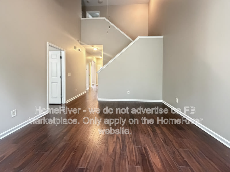 5018 Rainmaker Dr – photo 2