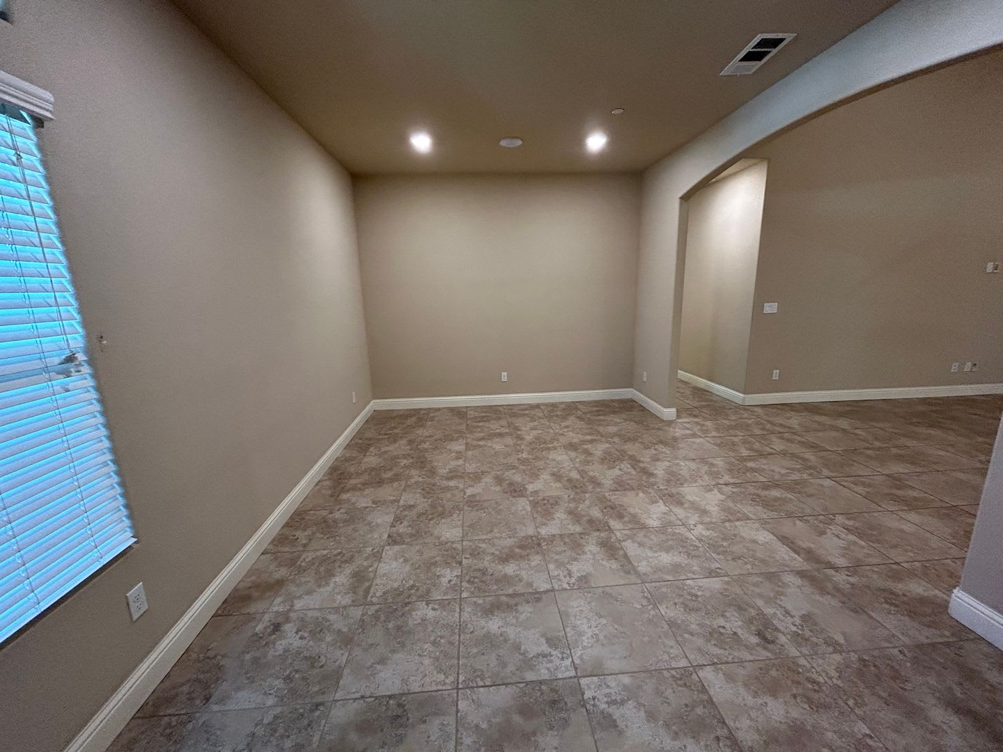 3731 W Vine Ave – photo 3