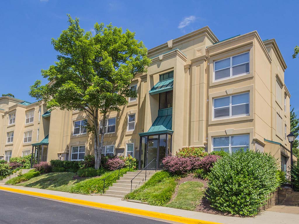 Stuart Woods Apartments – photo 4