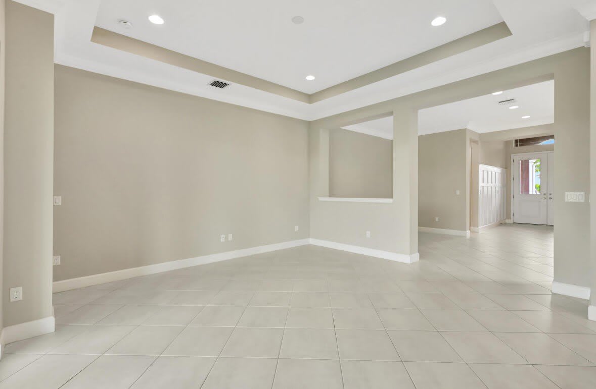 15684 Goldfinch Circle – photo 3