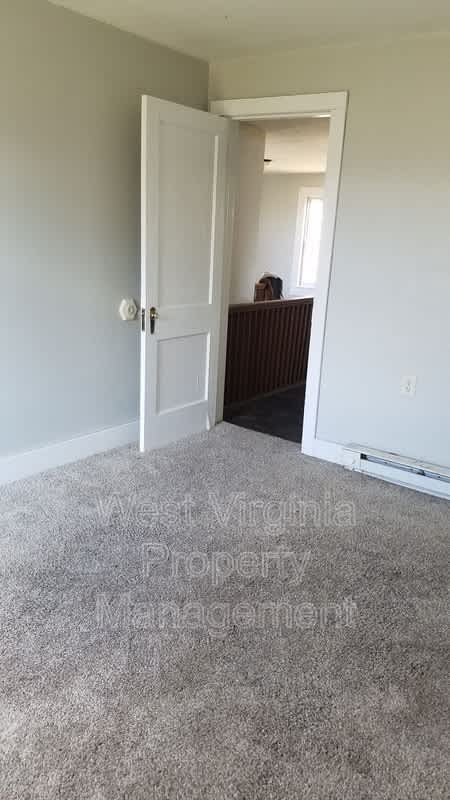 807 S. Oakwood Avenue – photo 4