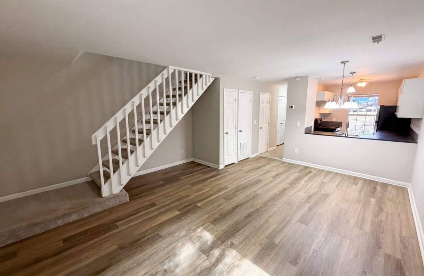 4037 Briarhill Dr – photo 4