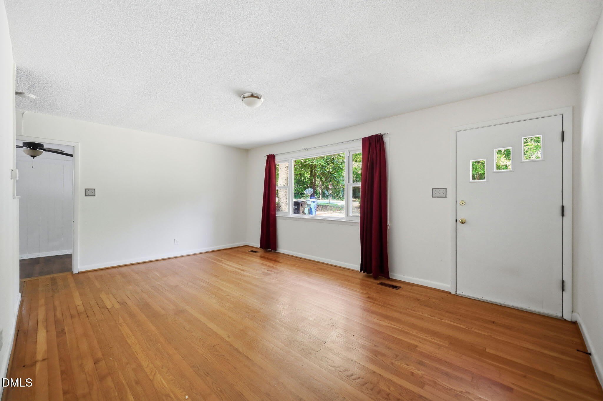 139 Windsor Circle – photo 4