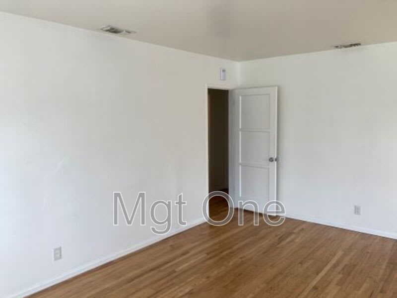 4406 Kansas Ave. – photo 4