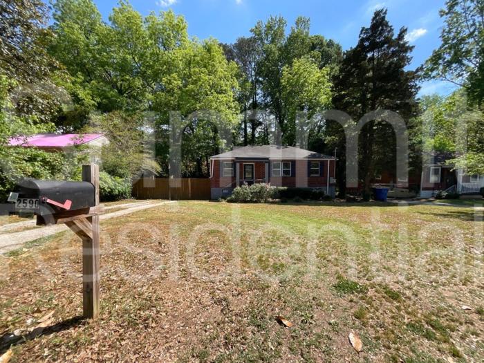 2590 Godfrey Drive Northwest – photo 1