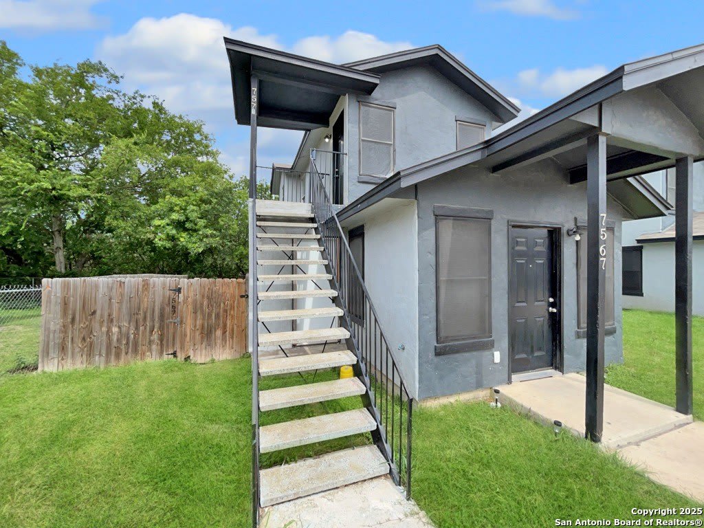 7571 Windsor Oaks – photo 1