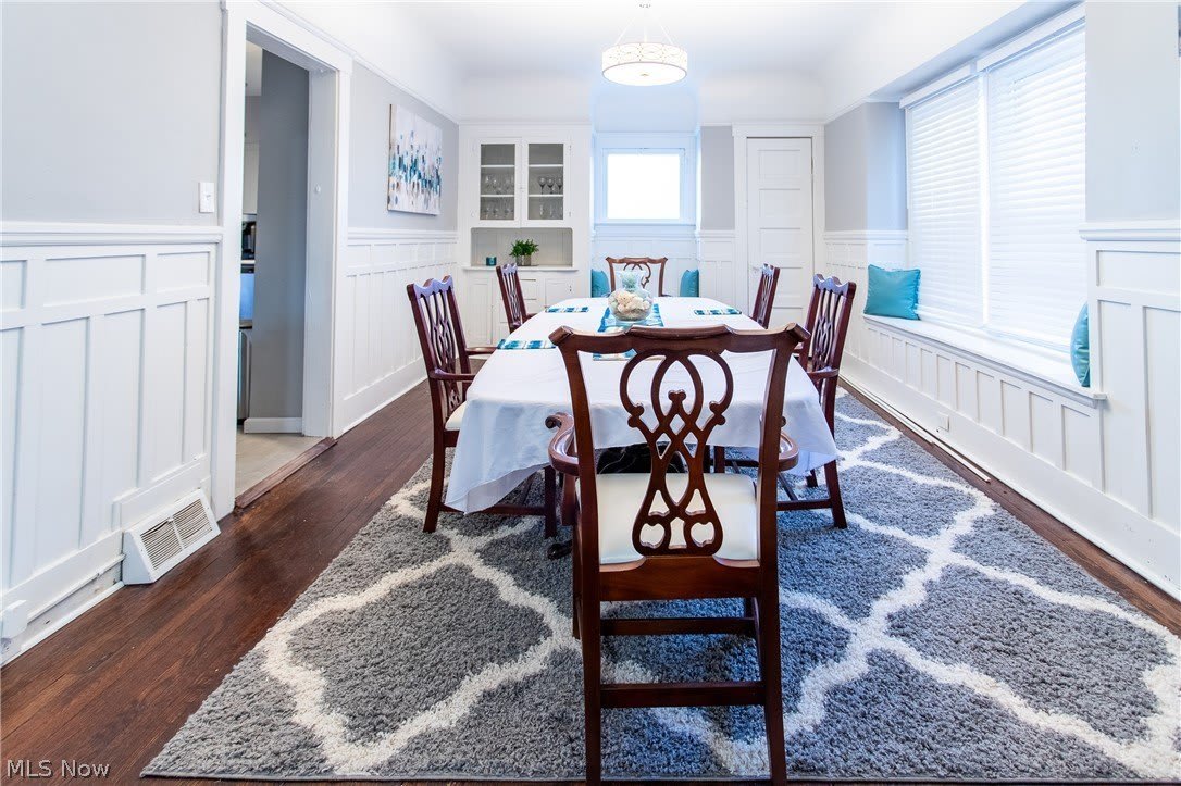 10605 Ashbury Avenue – photo 5