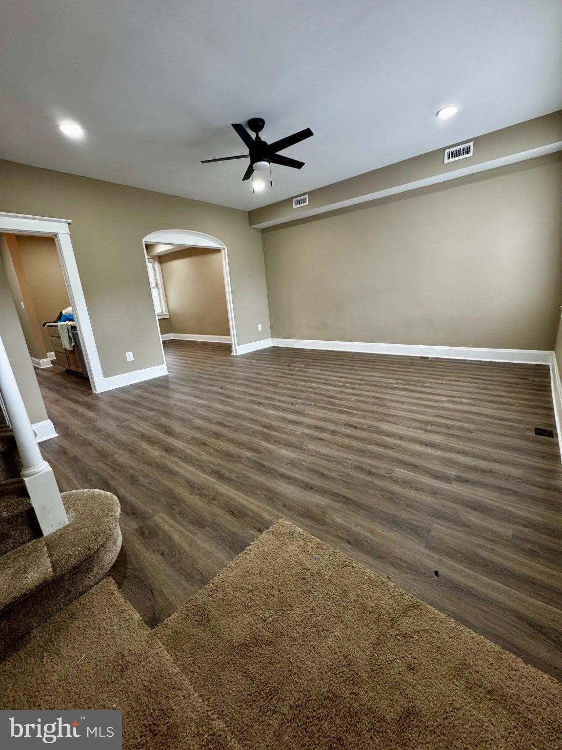 2613 CHESTERFIELD Avenue – photo 2