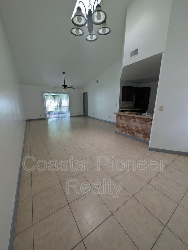 1331 Coolridge Dr – photo 5