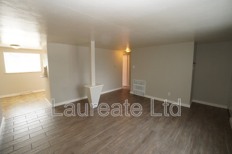 679 Miller Ct – photo 3
