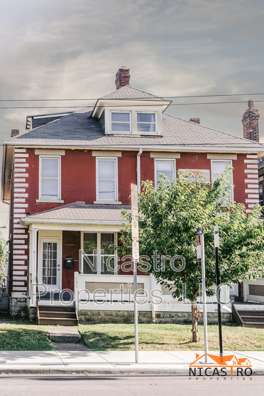 136 E 11th Avenue – photo 4