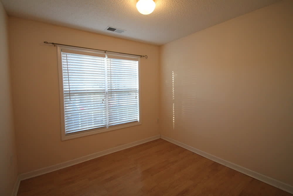 Exclusively Offered By Muse Realty, LLC – photo 4