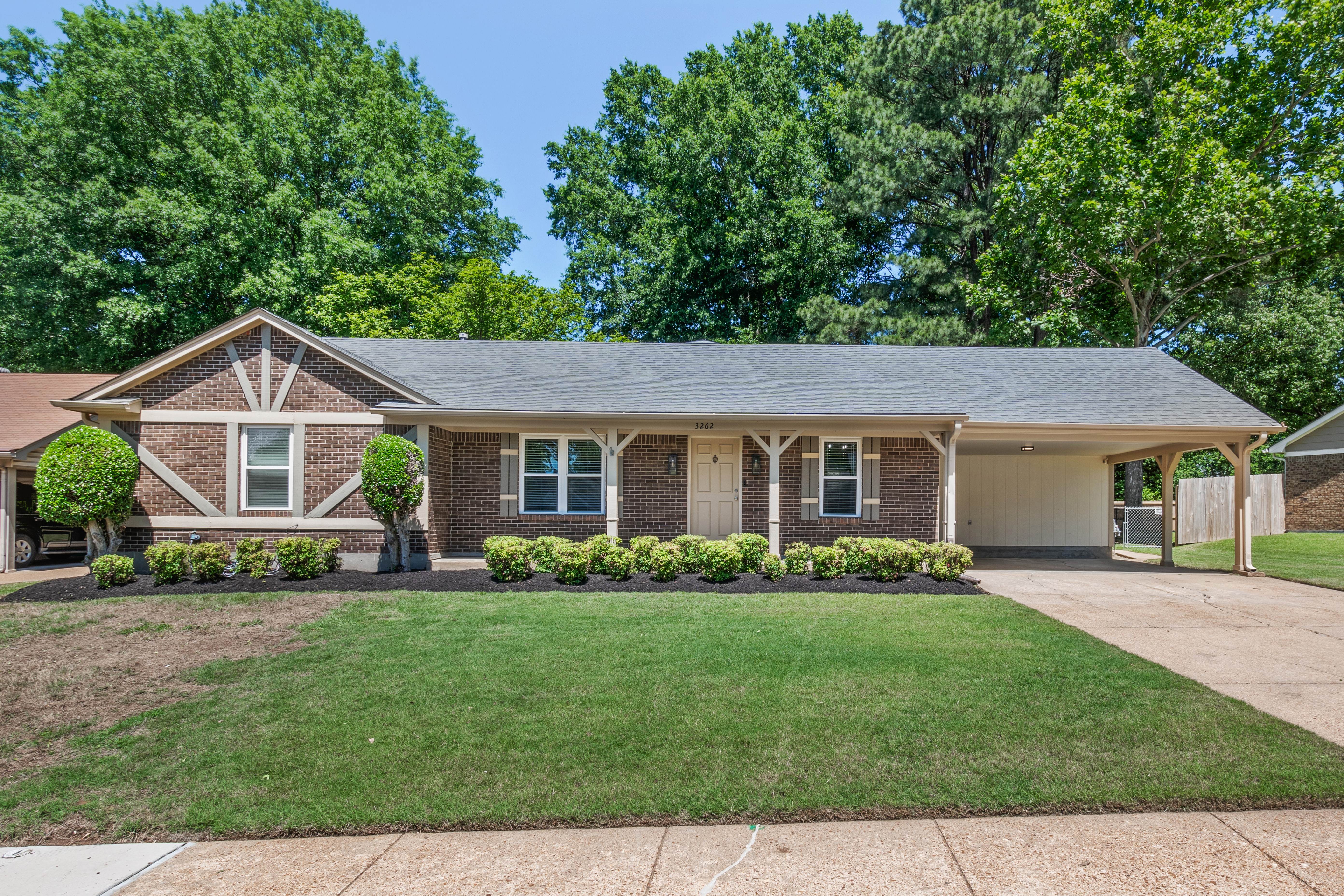 3262 W Earhart Dr – photo 2