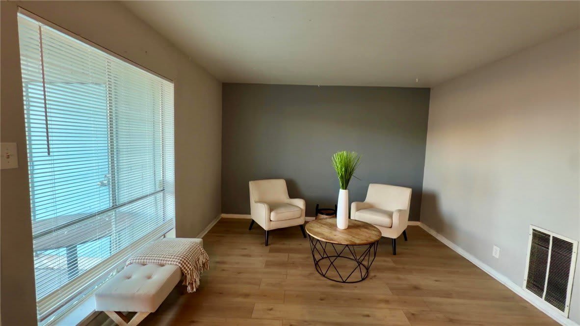 3249 S Staples Street – photo 2