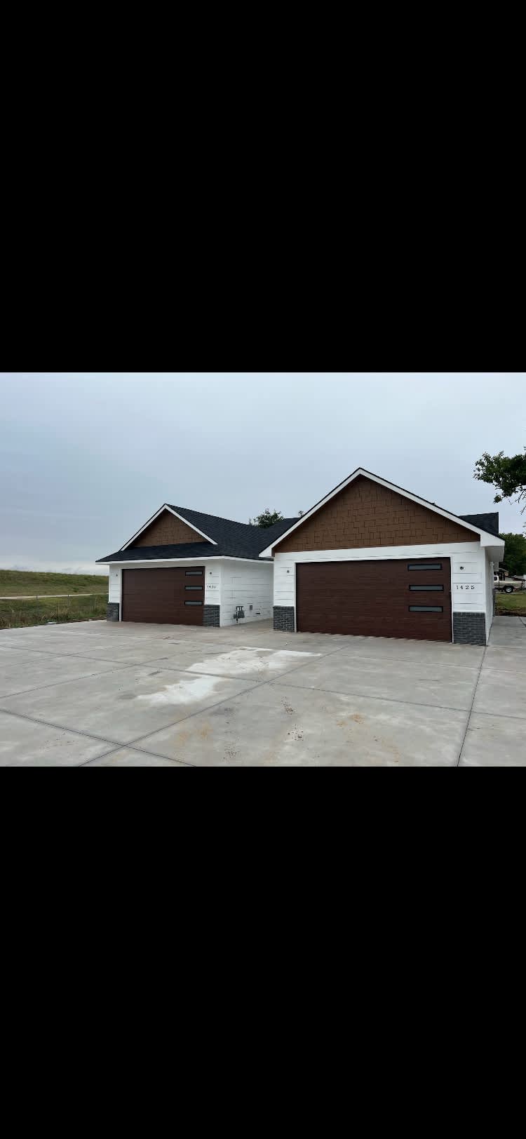 1423 W 37th St N – photo 1