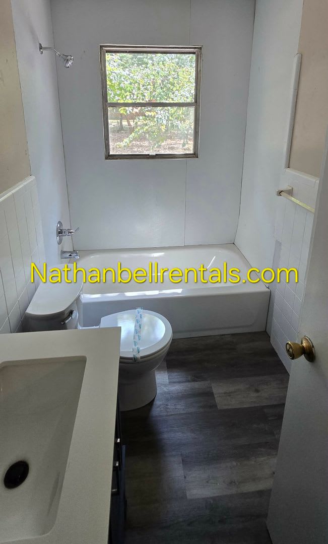 2340 Beverly Dr. – photo 4