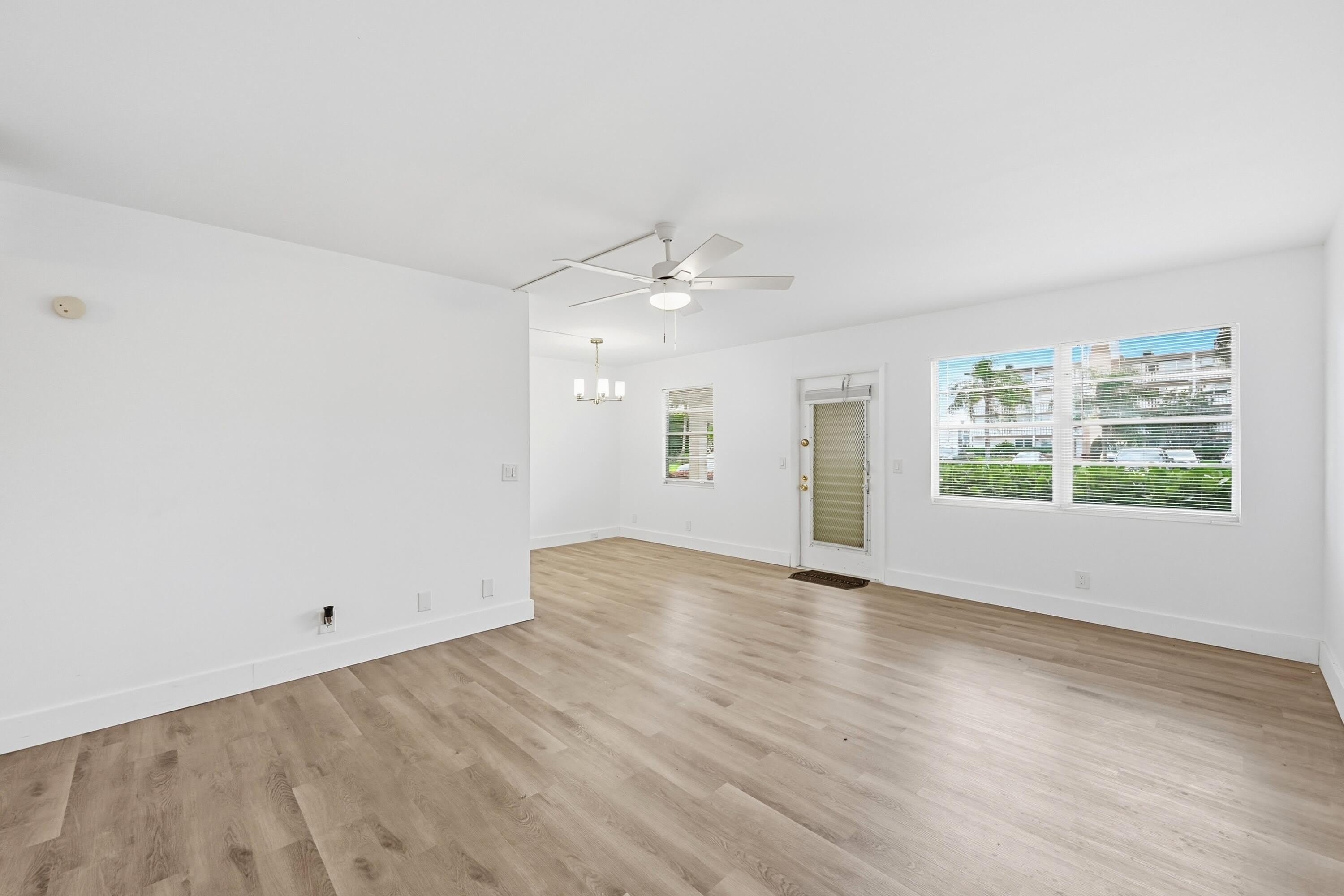 1043 Cornwall C – photo 3