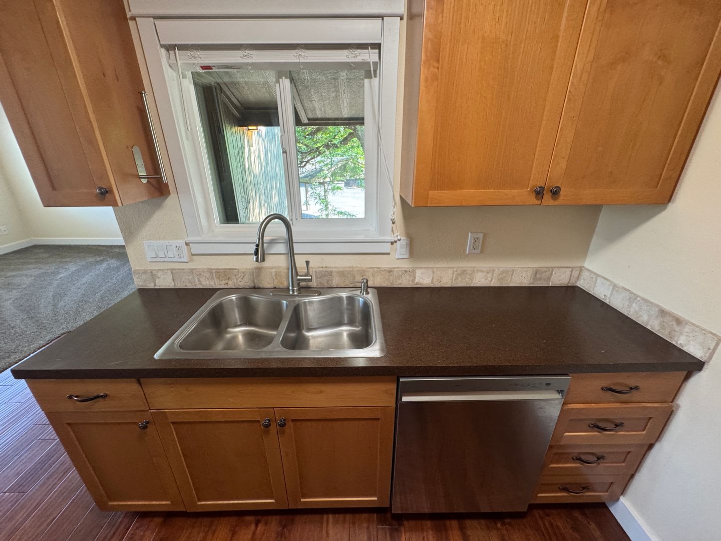 (963) 2850 Newton Place – photo 4
