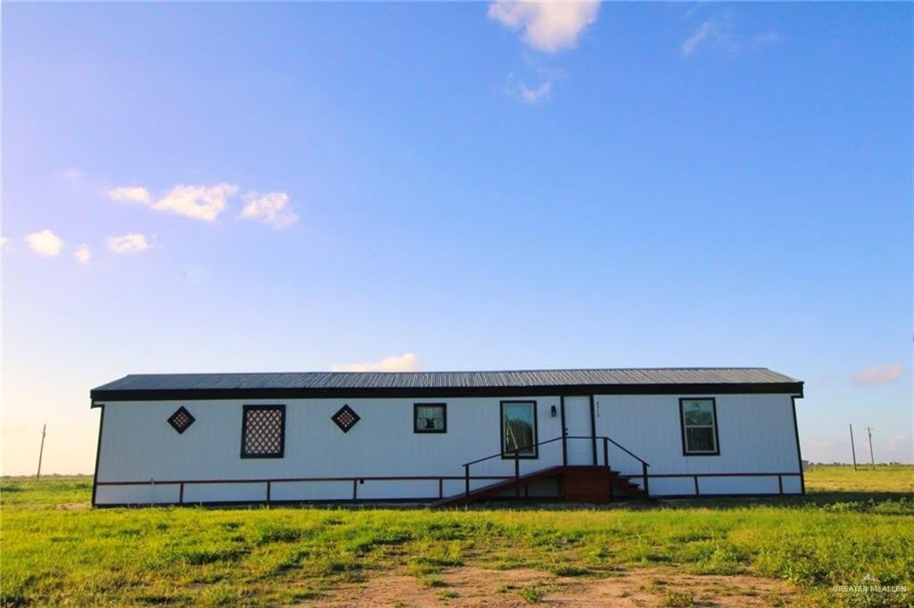 4712 Mile 11 Road N – photo 1