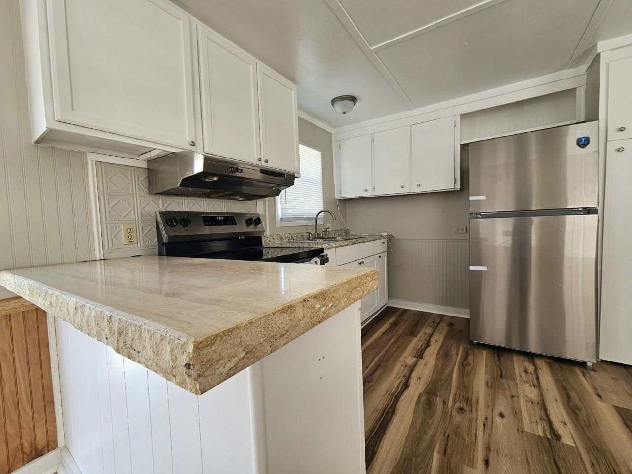 4290 Mailbox Ave – photo 4