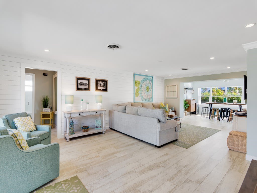 610 Honeysuckle Lane – photo 4