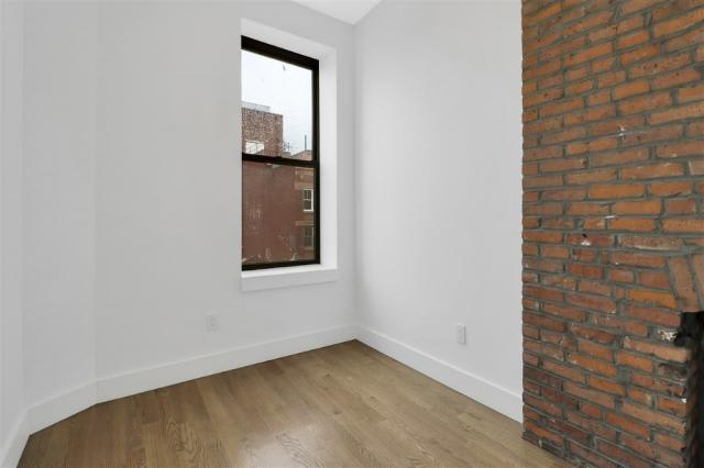 631 East 6th Street – photo 2