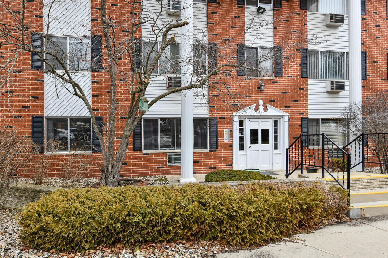255 Elmwood Ave # VB7887G5 – photo 5