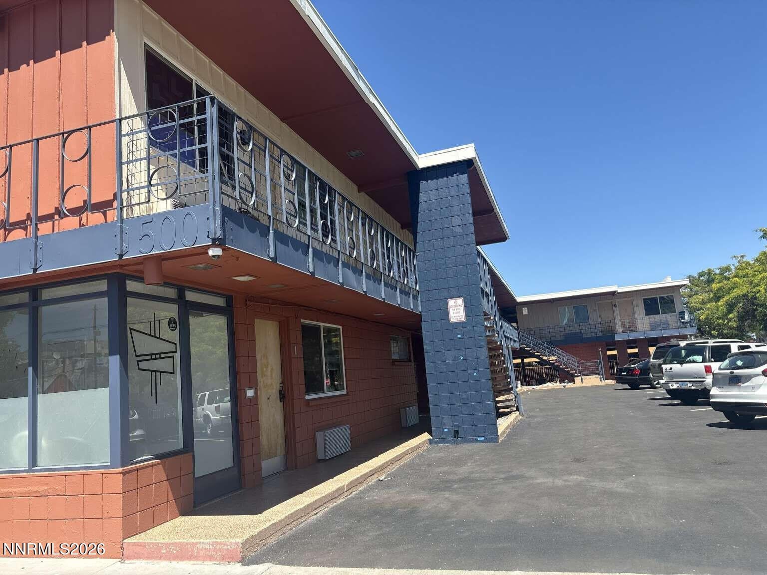 500 University Way – photo 1