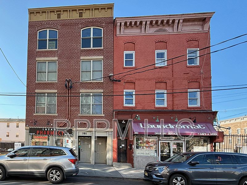 381 Communipaw Ave UNIT 2B – photo 1