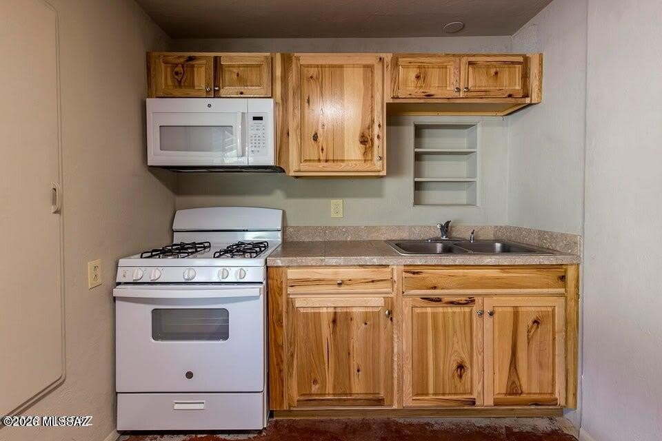2110 E Water Street – photo 4