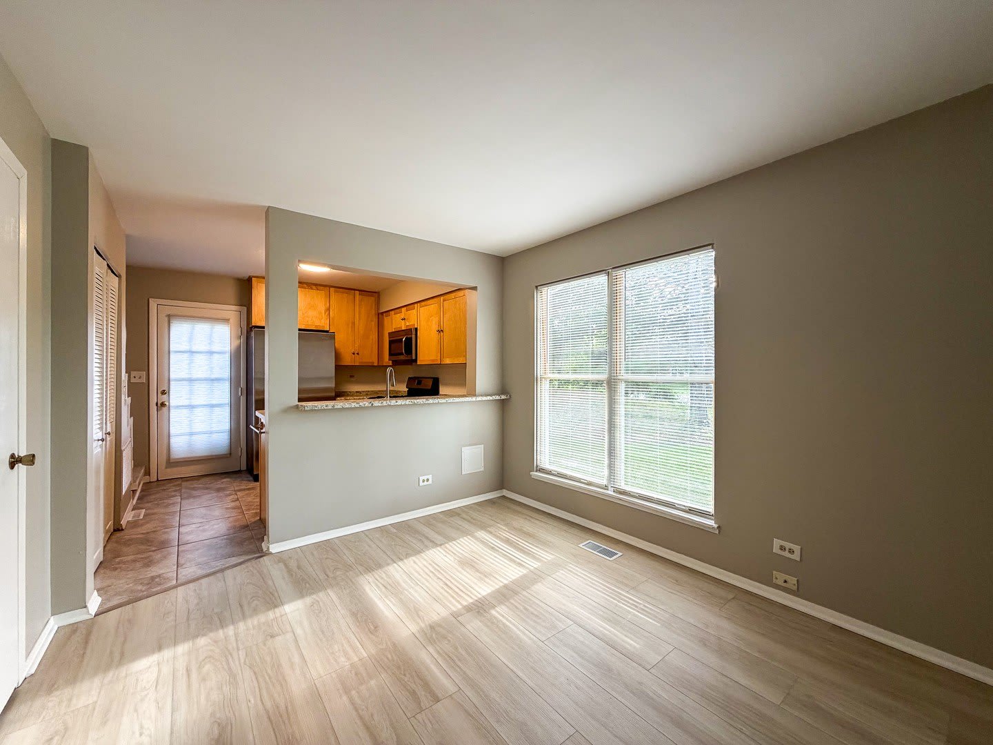 2615 Oakshire Court – photo 3