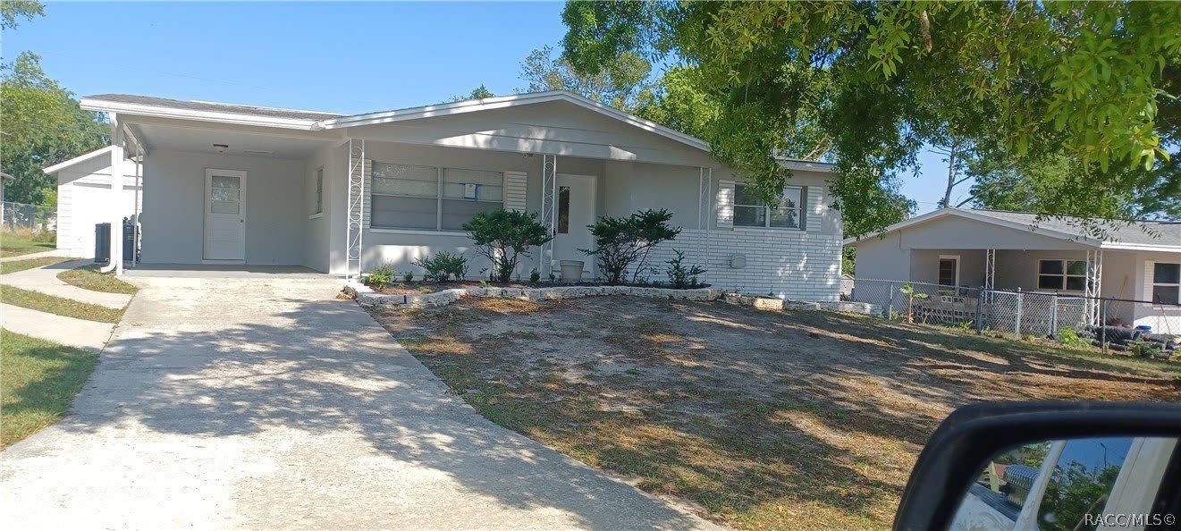 68 S Columbus Street – photo 2