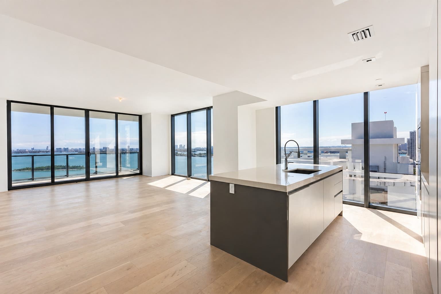 788 Northeast 23rd Street – photo 1