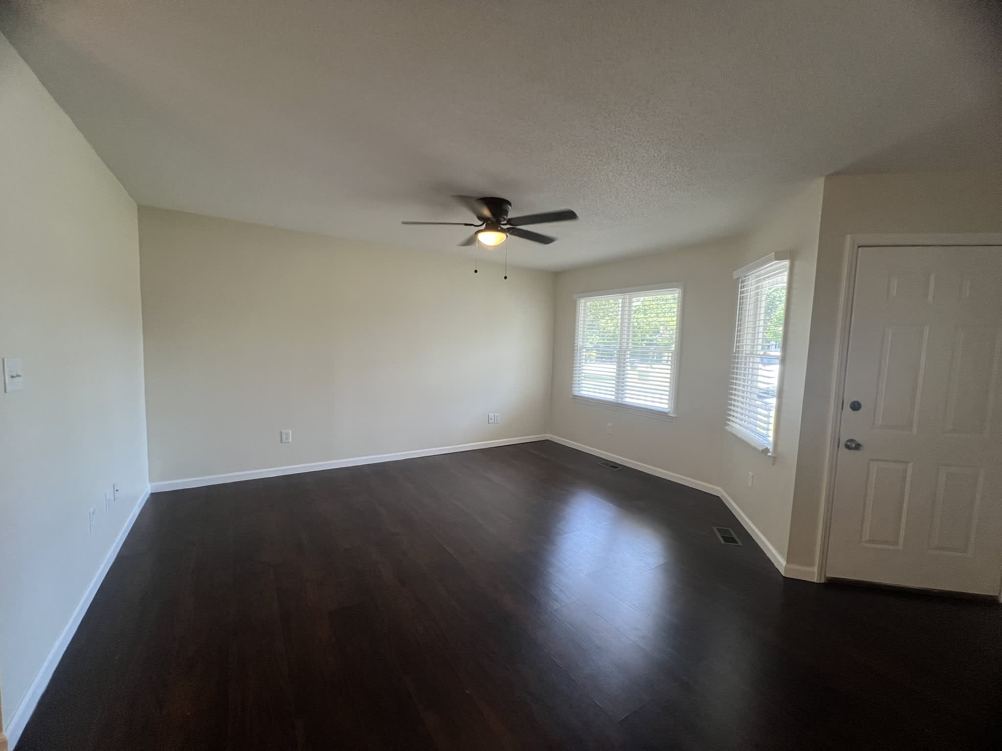 500 Chinaberry Ln – photo 4