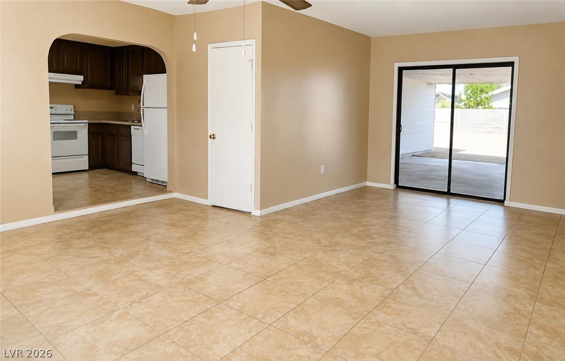 4080 Studio Street – photo 5
