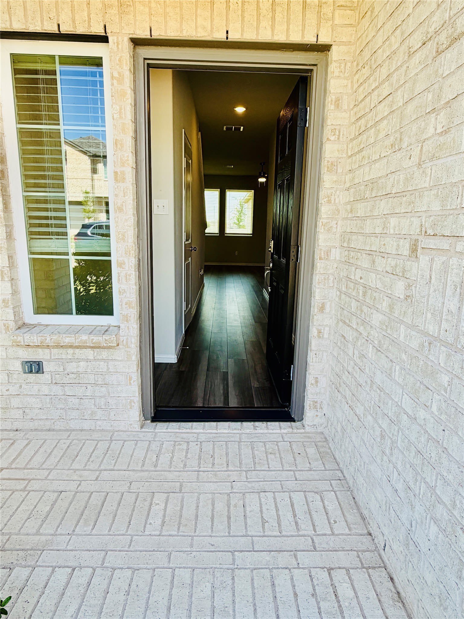 725 Santa Lucia Drive – photo 5