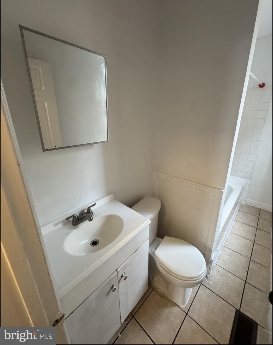 269 E SHARPNACK Street – photo 4