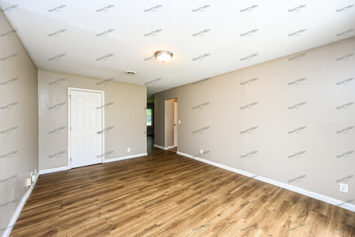 7943 Glen Orchard Drive – photo 5