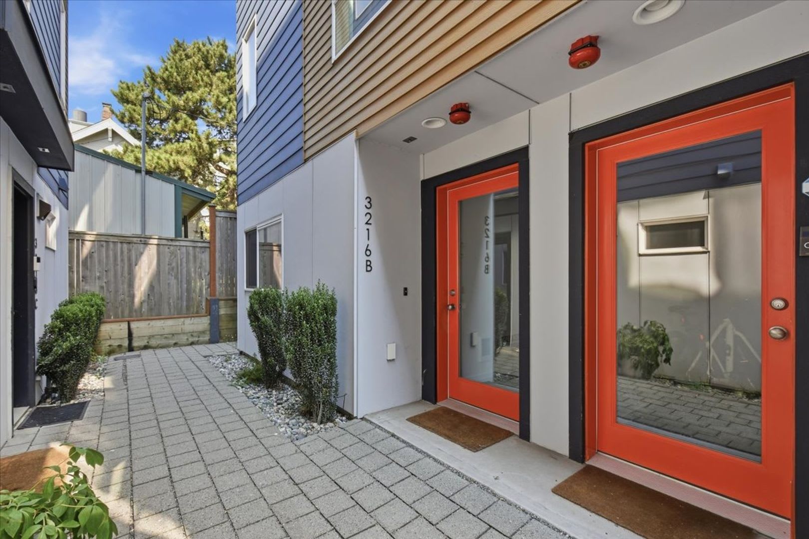 2Bd/2.25Ba Seattle Townhome – photo 1