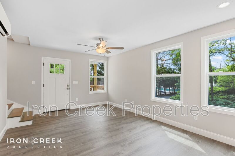 55-1 Emma Street – photo 2