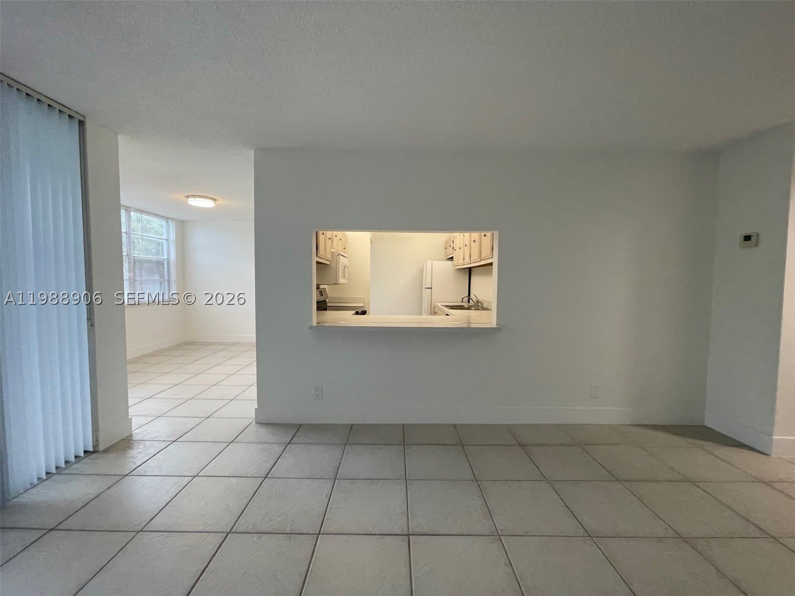 9441 Live Oak Pl – photo 5