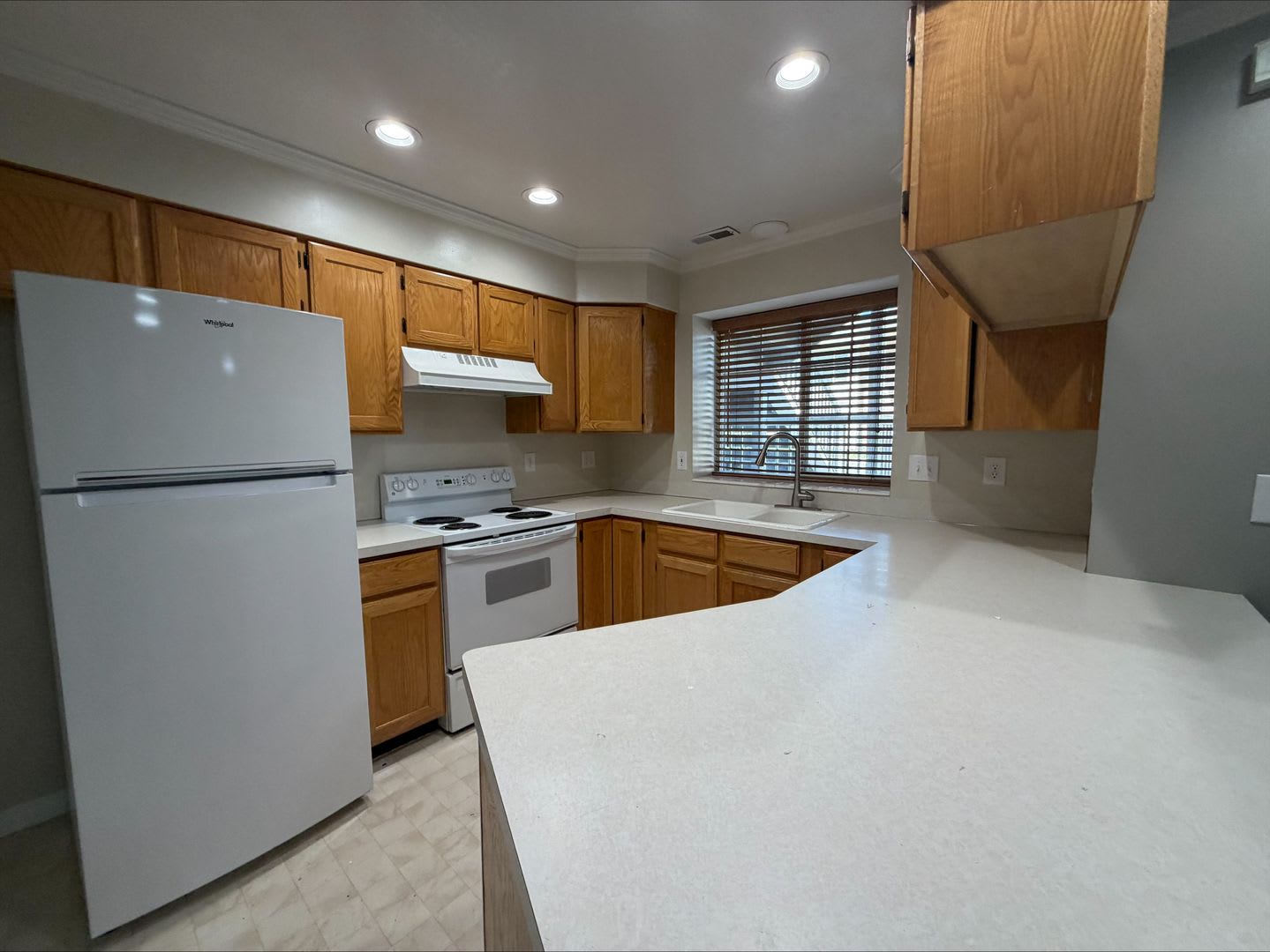 Move In For Less 1 000 Move In Credit 2 Bed 1 5 Bath Condo In Ogden – photo 4