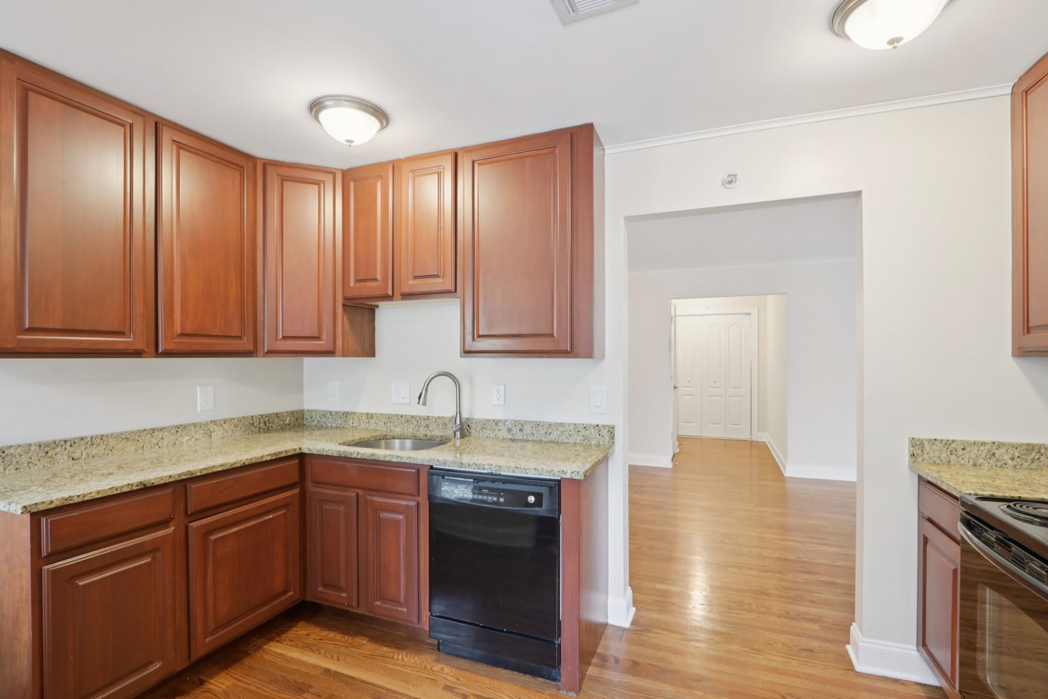Summit Ridge Luxury Apartments – photo 3