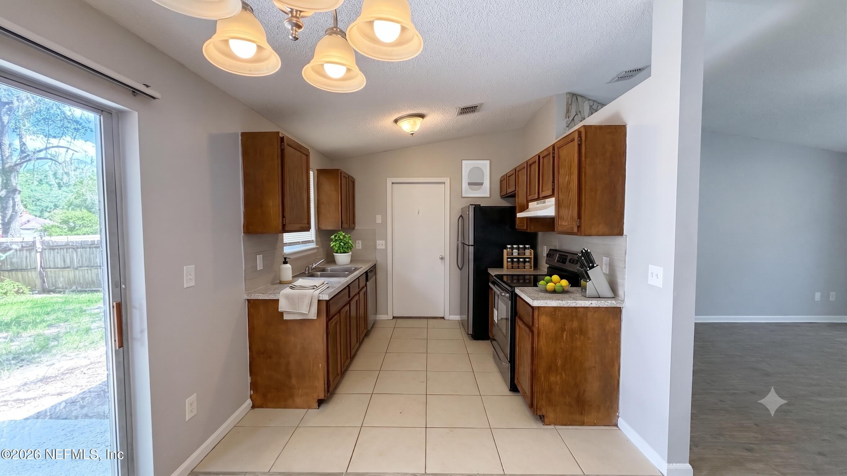 4711 CINNAMON FERN Drive – photo 3