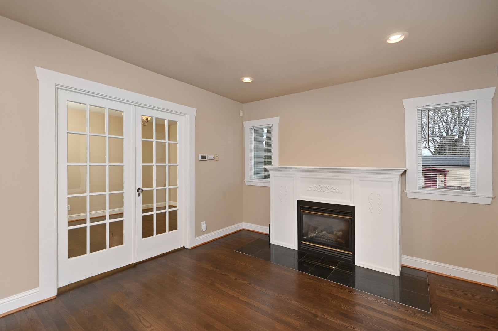Charming 3 Bedroom/2 Bath Craftsman Home for Lease in Phinney/Greenlake – photo 4